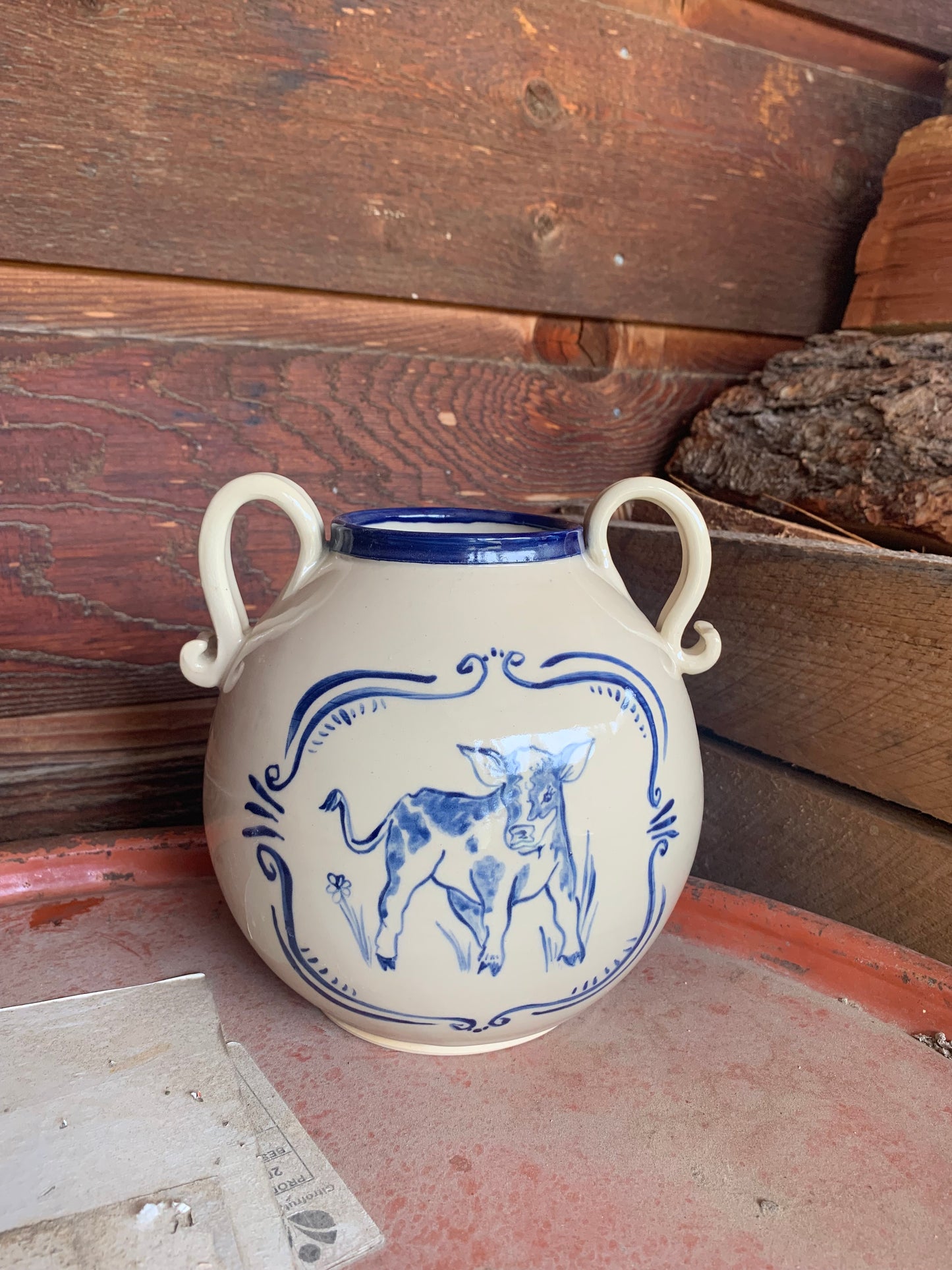Calf Vase with handles