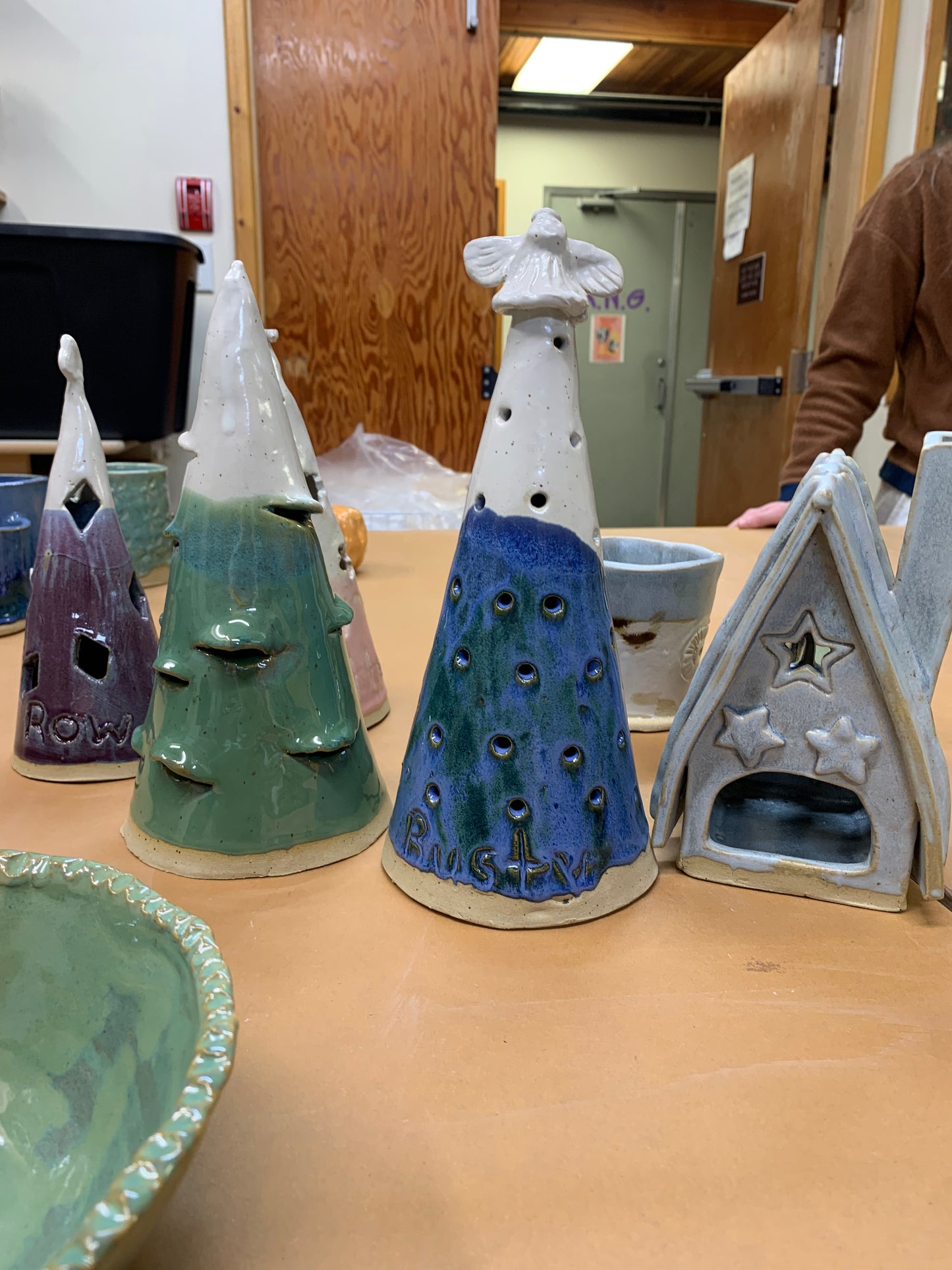 Hand Building Wednesdays 5:30-8:30pm October